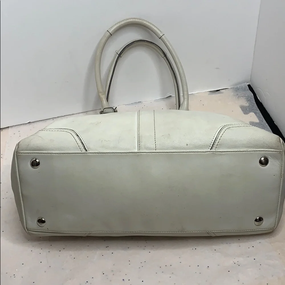 Coach Hampton -F13811 White Leather Satchel